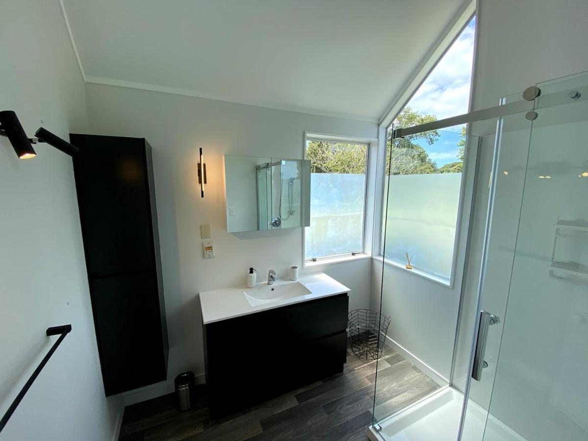 Chamberlain House - 3 Bedroom House By Manly Beach Auckland Esterno foto